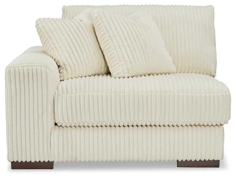 Lindyn Sectional with Chaise