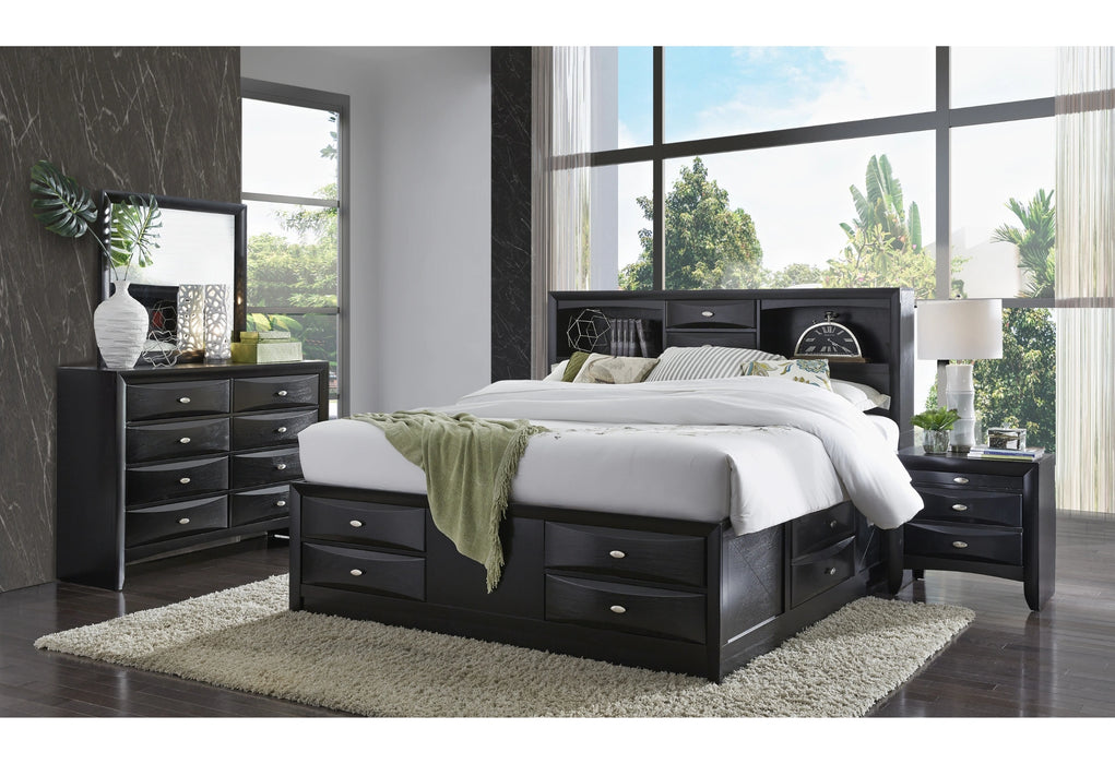 Linda Chest
