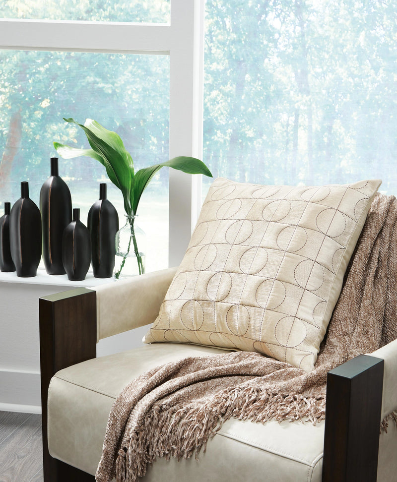 Kydner Pillow (Set of 4)