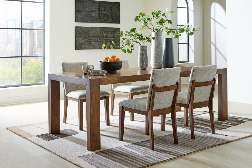 Kraeburn Dining Room Set