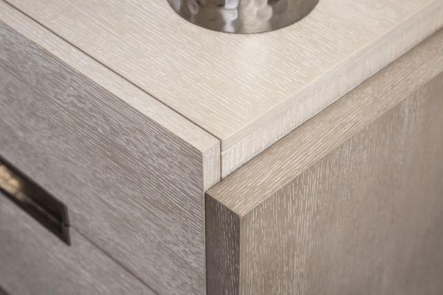 Gristalt E.King & Queen Bed