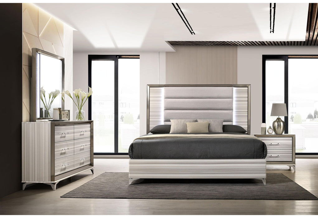 ZAMBRANO WHITE KING BED GROUP image