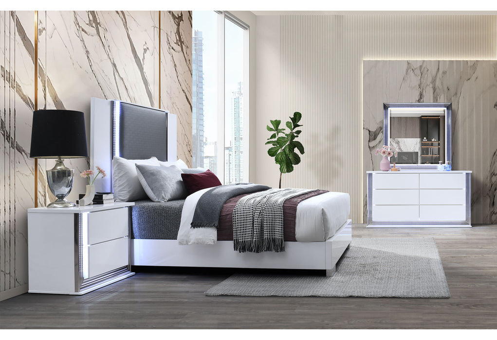 YLIME SMOOTH WHITE DRESSER, MIRROR, NIGHTSTAND